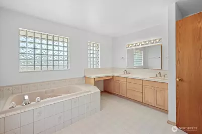 42008 254th Ave SE, Enumclaw, WA 98022 - Photo 36