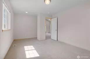 9409 190th St E, Puyallup, WA 98375 - Photo 26