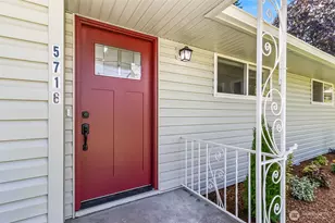 5716 75th Pl NE, Marysville, WA 98270 - Photo 2