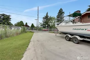 10717 Broadway Ave S, Tacoma, WA 98444 - Photo 18