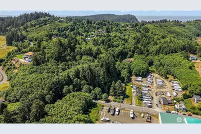 4001 Fourth Avenue SW, Ilwaco, WA 98624 - Photo 12