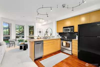 1420 E Pine Street #E307, Seattle, WA 98122 - Photo 10