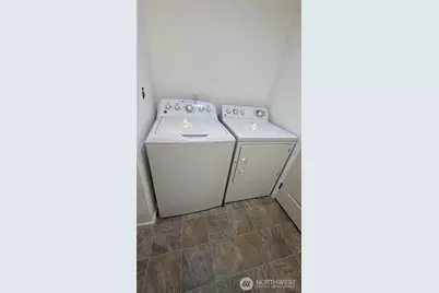 11517 155th Avenue SE, Renton, WA 98058 - Photo 10