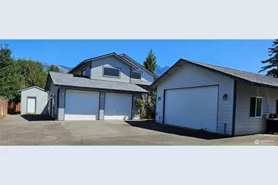 115 Grand Avenue W, Gold Bar, WA 98251 - Photo 1