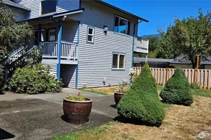 115 Grand Ave W, Gold Bar, WA 98251 - Photo 2