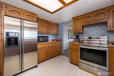 15284 Deception Road, Anacortes, WA 98221 - Photo 14