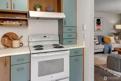 4641 West Lake Sammamish Parkway SE #F105, Issaquah, WA 98027 - Photo 14