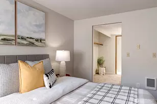 4641 West Lake Sammamish Parkway SE, Issaquah, WA 98027 - Photo 20