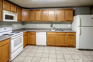 4641 West Lake Sammamish Parkway SE, Issaquah, WA 98027 - Photo 32