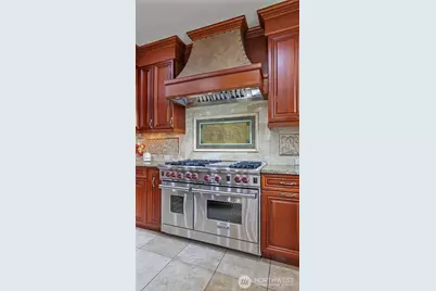 7909 78th Avenue SE, Mercer Island, WA 98040 - Photo 10