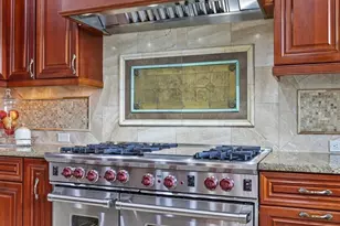 7909 78th Ave SE, Mercer Island, WA 98040 - Photo 10