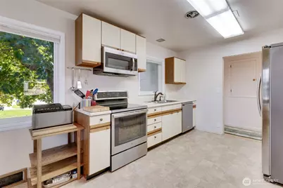 921 Easy Street, Wenatchee, WA 98801 - Photo 12