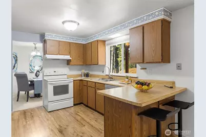 4802 Delores Drive NE, Olympia, WA 98516 - Photo 10