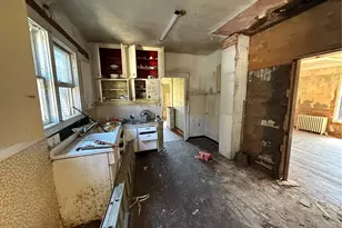 222 12th St, Raymond, WA 98577 - Photo 14