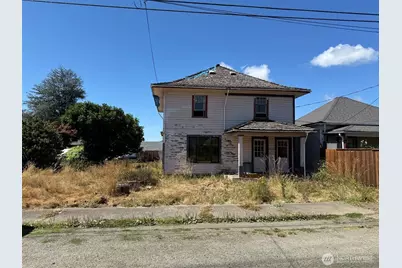 222 12th Street, Raymond, WA 98577 - Photo 1