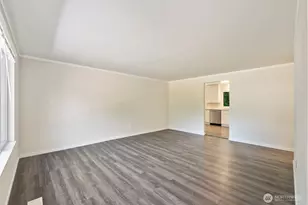 210 219th Pl SW, Bothell, WA 98021 - Photo 4