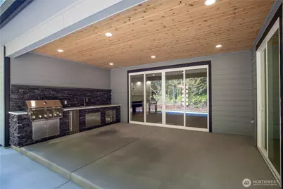 8908 Hunter Point NW, Olympia, WA 98502 - Photo 4