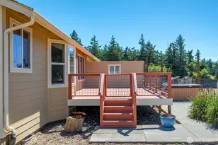 2009 October Ln, Oak Harbor, WA 98277 - Photo 20