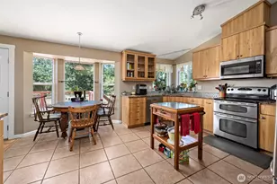 2009 October Ln, Oak Harbor, WA 98277 - Photo 8