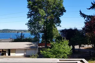 4540 NW Inverness Ct, Bremerton, WA 98312 - Photo 12