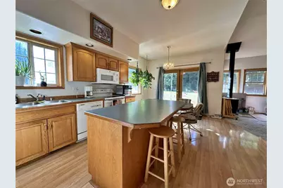 122 Ridge View Drive, Randle, WA 98377 - Photo 6