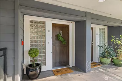520 4th Street #31, Kirkland, WA 98033 - Photo 2