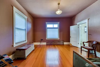 618 S 15th, Tacoma, WA 98405 - Photo 4