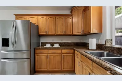 5525 Glenwood Avenue, Everett, WA 98203 - Photo 16