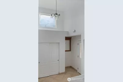 5525 Glenwood Avenue, Everett, WA 98203 - Photo 10