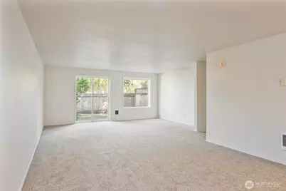 5301 Plomondon Street #F24, Vancouver, WA 98661 - Photo 4