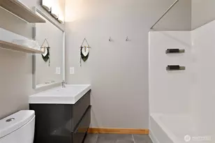 827 Hiawatha Pl S, Seattle, WA 98144 - Photo 12