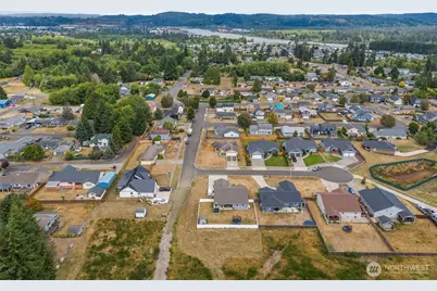 611 Woodside Road, Cosmopolis, WA 98537 - Photo 36