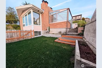 2819 W McGraw Street, Seattle, WA 98199 - Photo 34