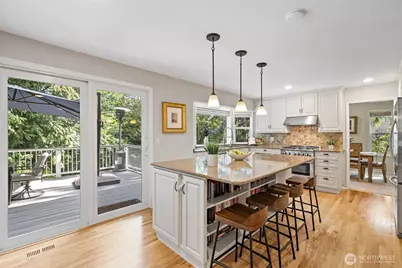 4310 209th Avenue NE, Sammamish, WA 98074 - Photo 10