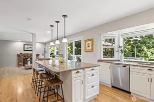 4310 209th Ave NE, Sammamish, WA 98074 - Photo 12