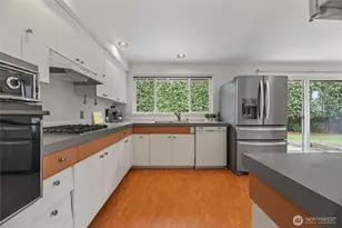 316 158th Pl SE, Bellevue, WA 98008 - Photo 8