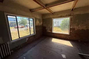 222 12th St, Raymond, WA 98577 - Photo 6