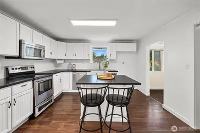 12221 6th Avenue E, Tacoma, WA 98445 - Photo 14