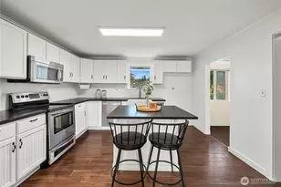 12221 6th Ave E, Tacoma, WA 98445 - Photo 14