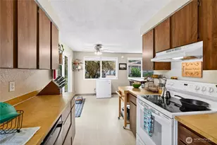 11217 N Skagit St, Burlington, WA 98233 - Photo 8