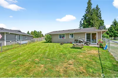 11217 N Skagit St, Burlington, WA 98233 - Photo 32