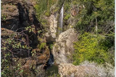 572 B W Chewuch Rd (Barron Blvd), Winthrop, WA 98862 - Photo 4