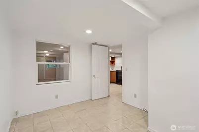 8649 18th Avenue SW, Seattle, WA 98106 - Photo 24