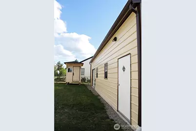 181 S 2nd St, Buckley, WA 98321 - Photo 28