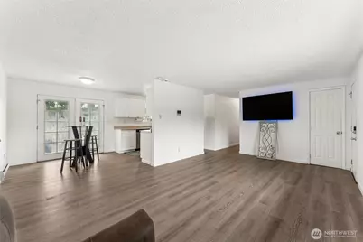 9008 Wildwood Avenue SW, Lakewood, WA 98498 - Photo 6