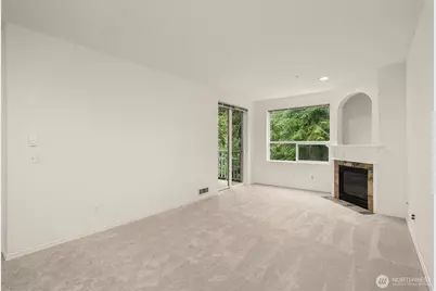 12530 Admiralty Way #I202, Everett, WA 98204 - Photo 6