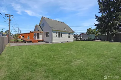 3618 Chrisella Road E, Edgewood, WA 98372 - Photo 2