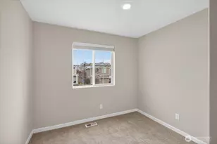 106 McNeal Ave, Bremerton, WA 98312 - Photo 12