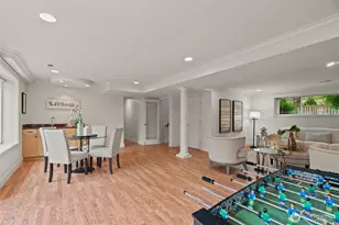 12623 NE 28th St, Bellevue, WA 98005 - Photo 24