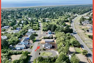 152 Calawah St SW, Ocean Shores, WA 98569 - Photo 2